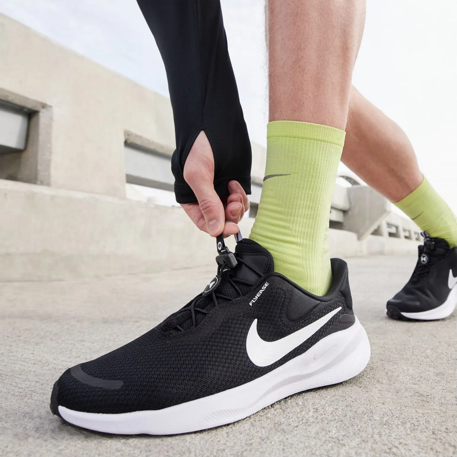 Men's Nike, Revolution 7 EasyOn Running Shoe