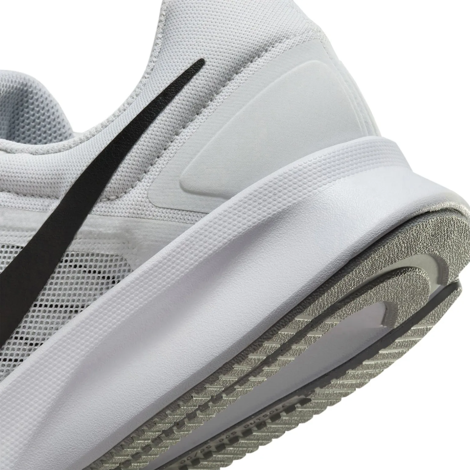 Men's Nike, Run Swift 3 Running Shoe - Extra Wide Width