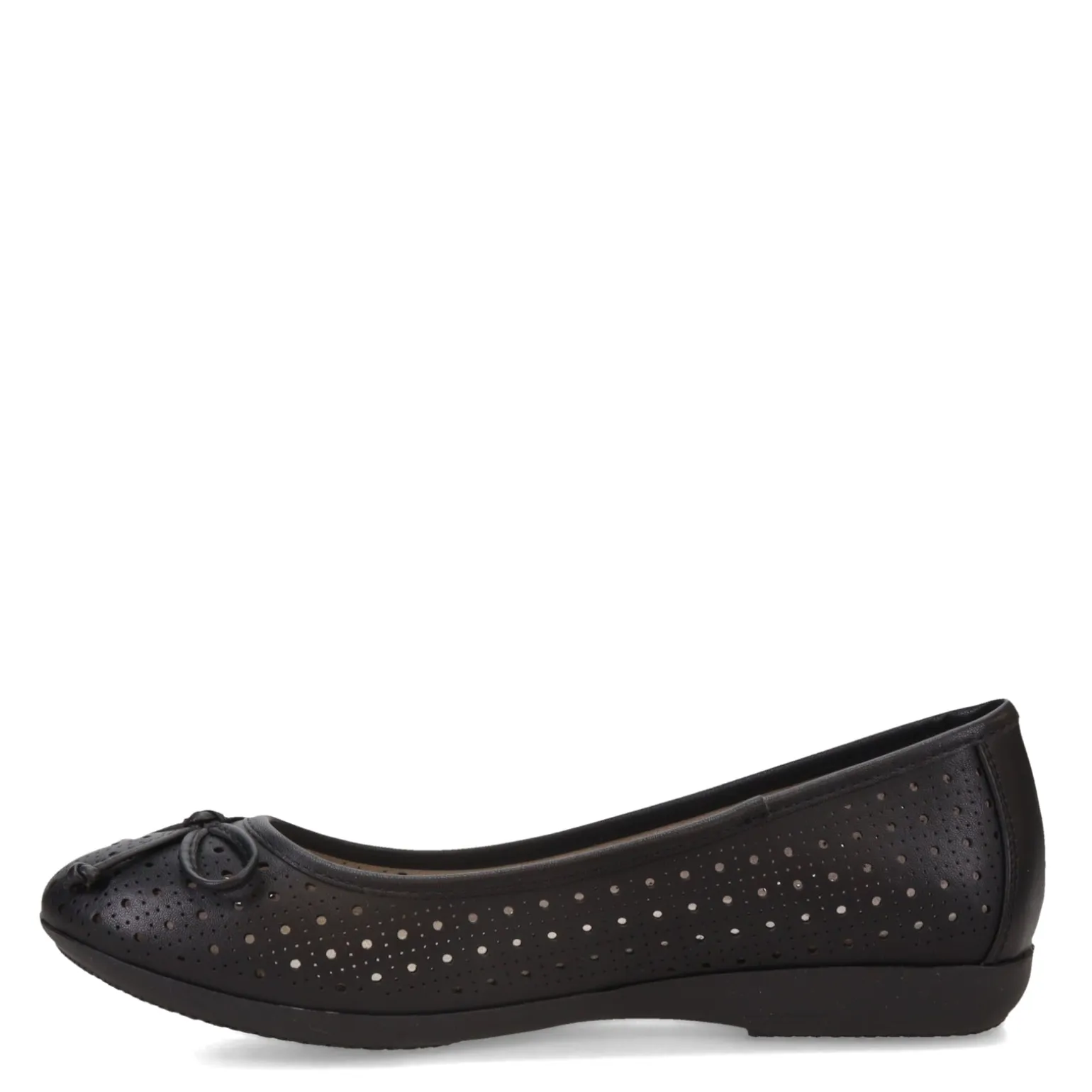 Women's Cliffs by White Mountain, Cheryl Flat