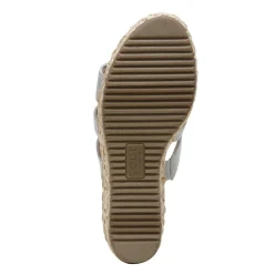 Women's SOUL Naturalizer, Oodles Flower Sandal